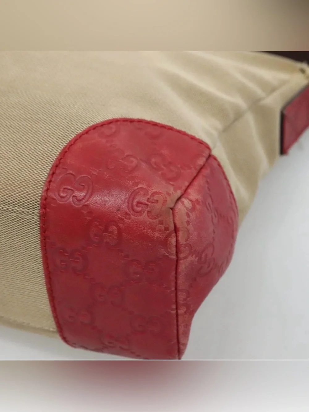 👜 GUCCI Beige Canvas Messenger Bag Red Leather Accents Authentic Guccissima